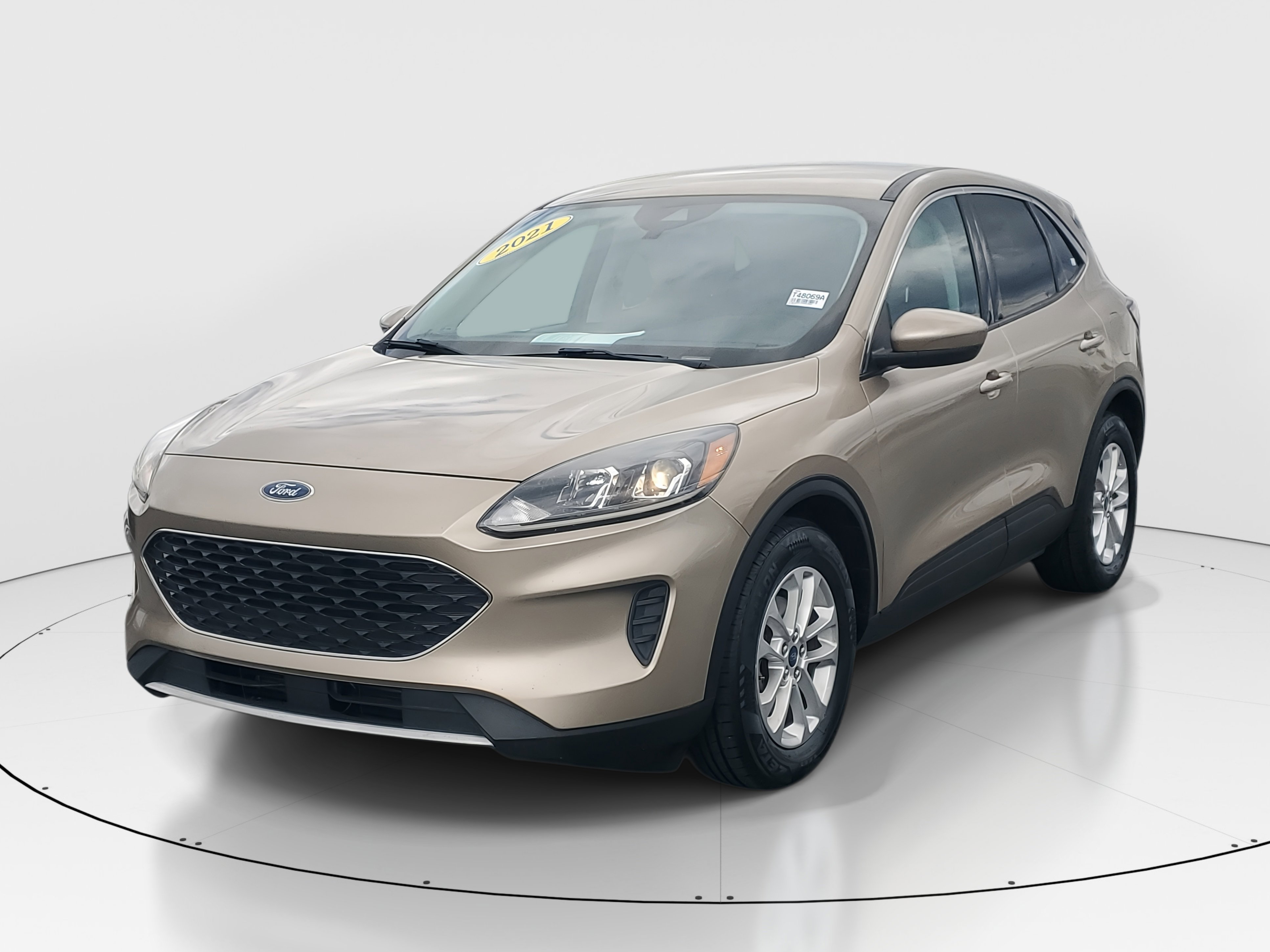 2021 Ford Escape SE photo 4