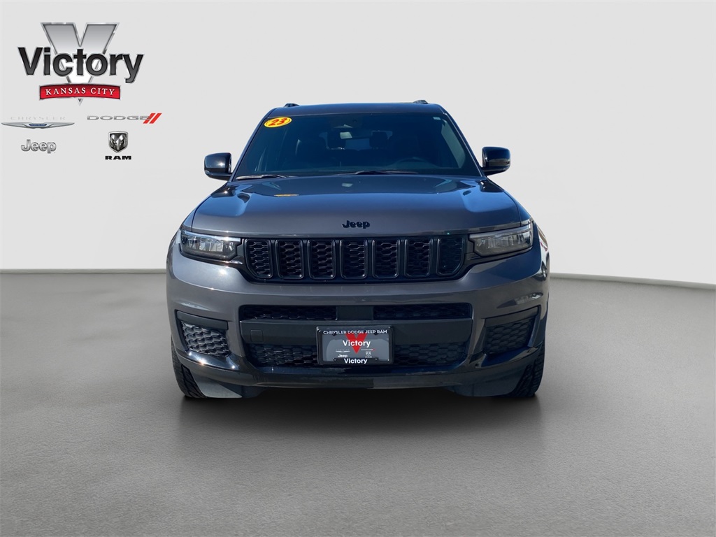 2023 Jeep Grand Cherokee Altitude photo 2