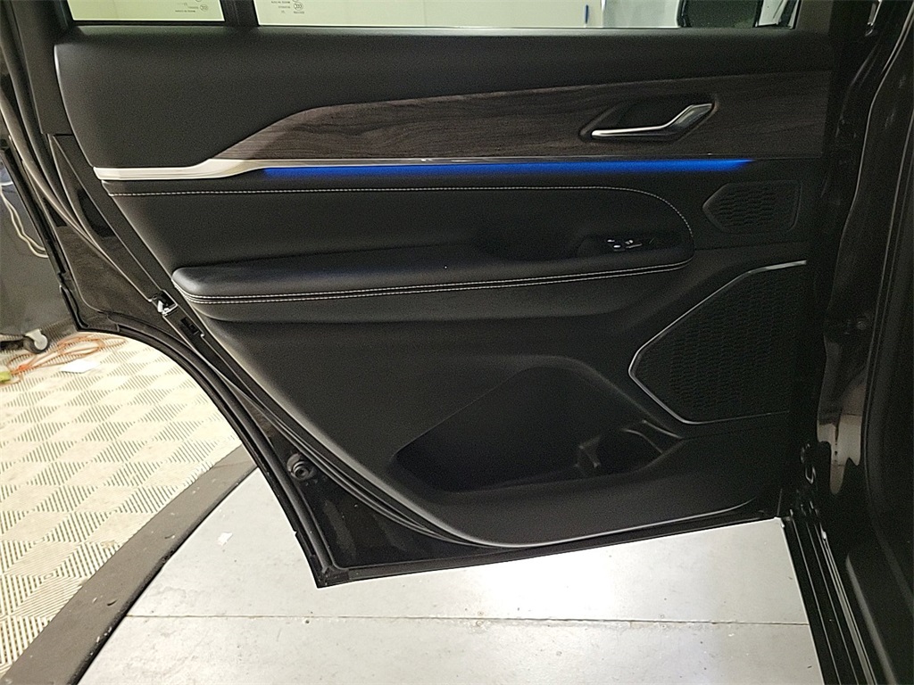 2024 JEEP GRAND CHEROKEE L - Image 20