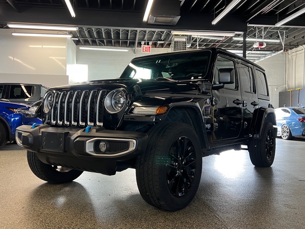 2023 Jeep Wrangler Sahara 4xe photo 3