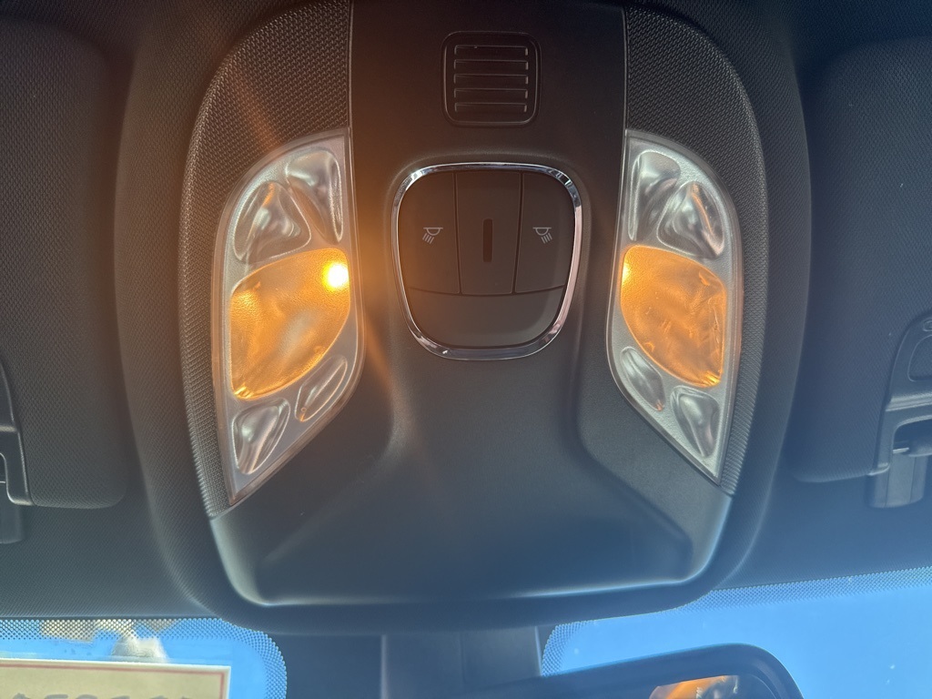 2024 Jeep Compass Latitude photo 46