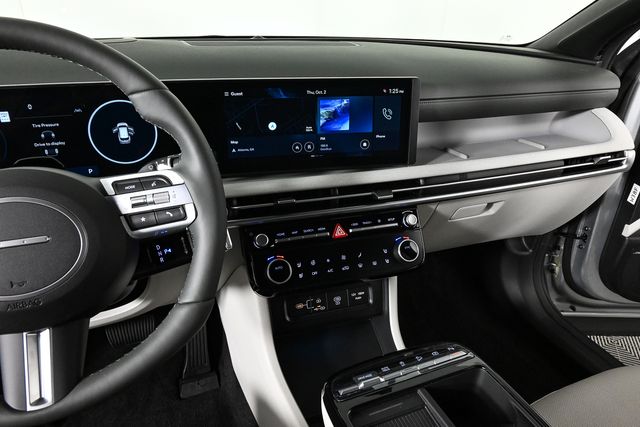 2026 Hyundai Tucson Limited photo 13