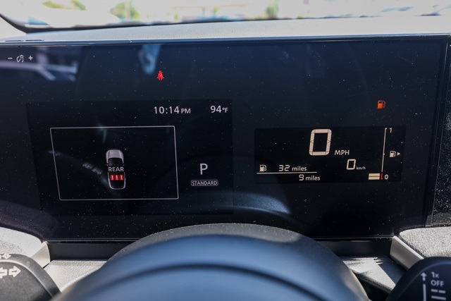 2025 Nissan Kicks SV photo 25