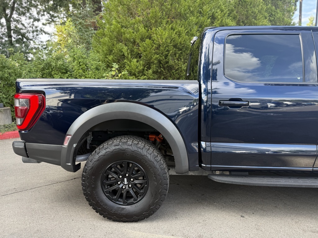 2023 Ford F-150 Raptor photo 13