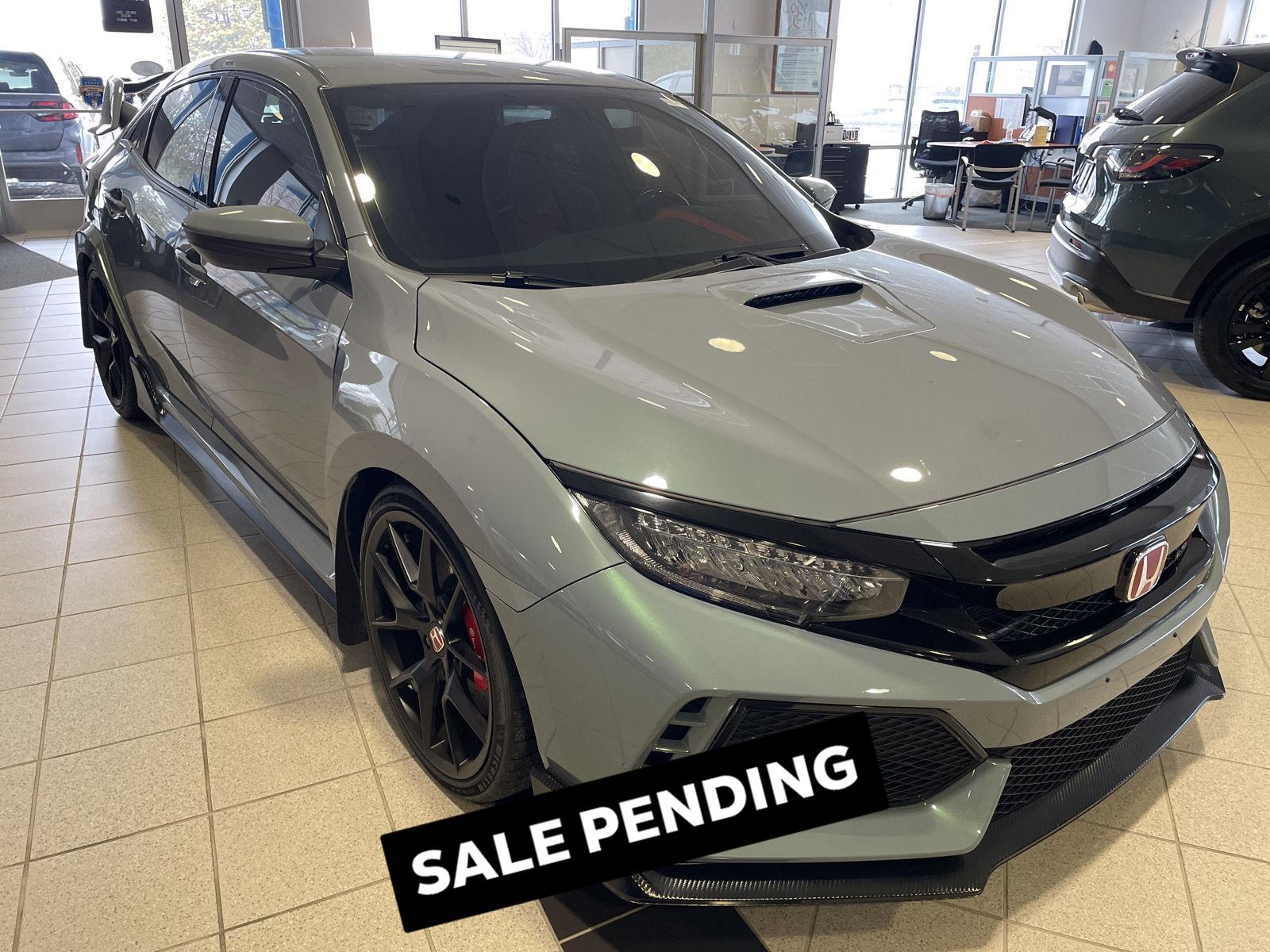 2019 Honda Civic Hatchback Type-R's photo