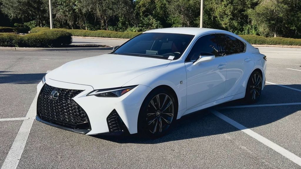 2021 Lexus IS 350 F SPORT photo 4