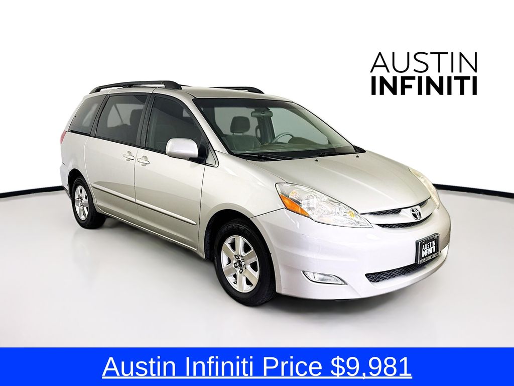 2007 Toyota Sienna XLE's photo