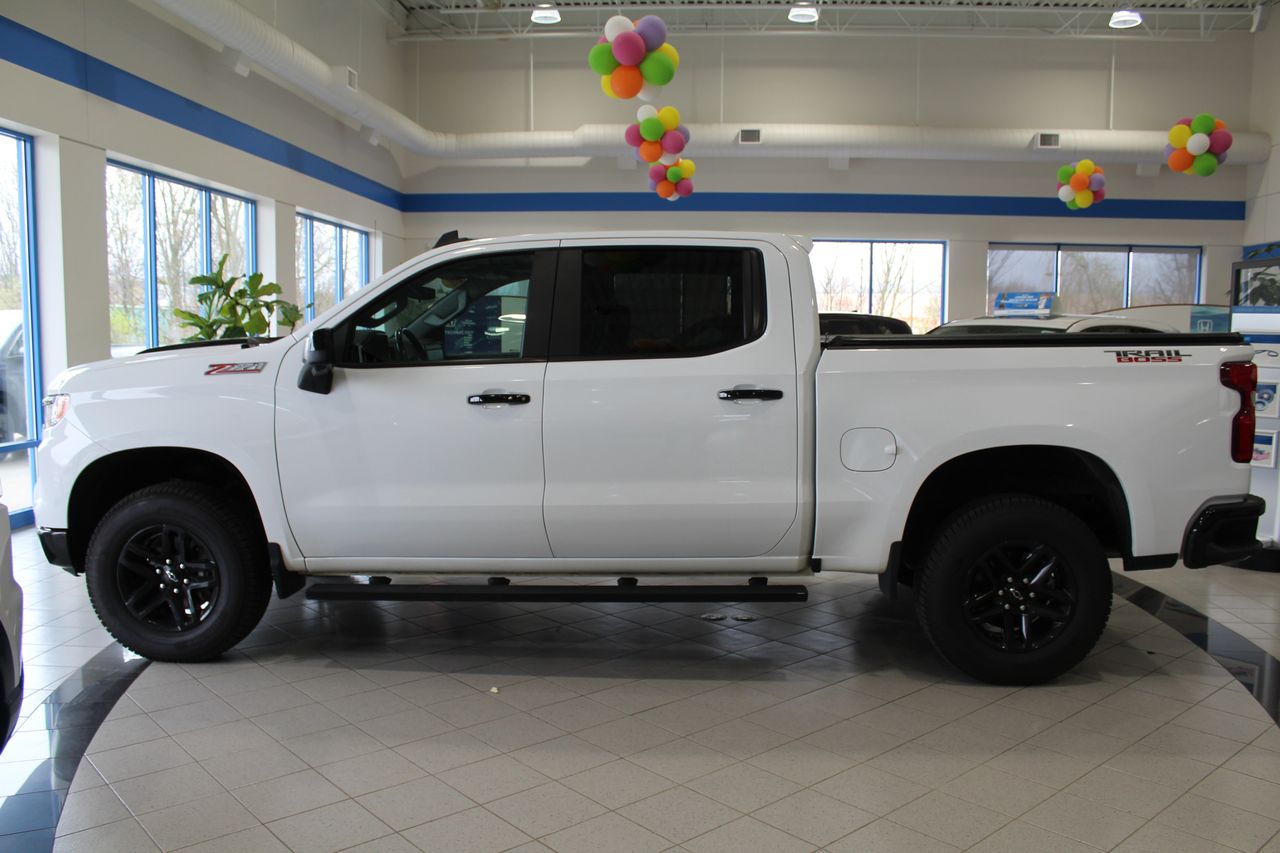 2022 Chevrolet Silverado 1500 LT Trail Boss photo 4