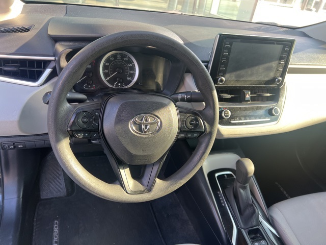2020 Toyota Corolla LE photo 9