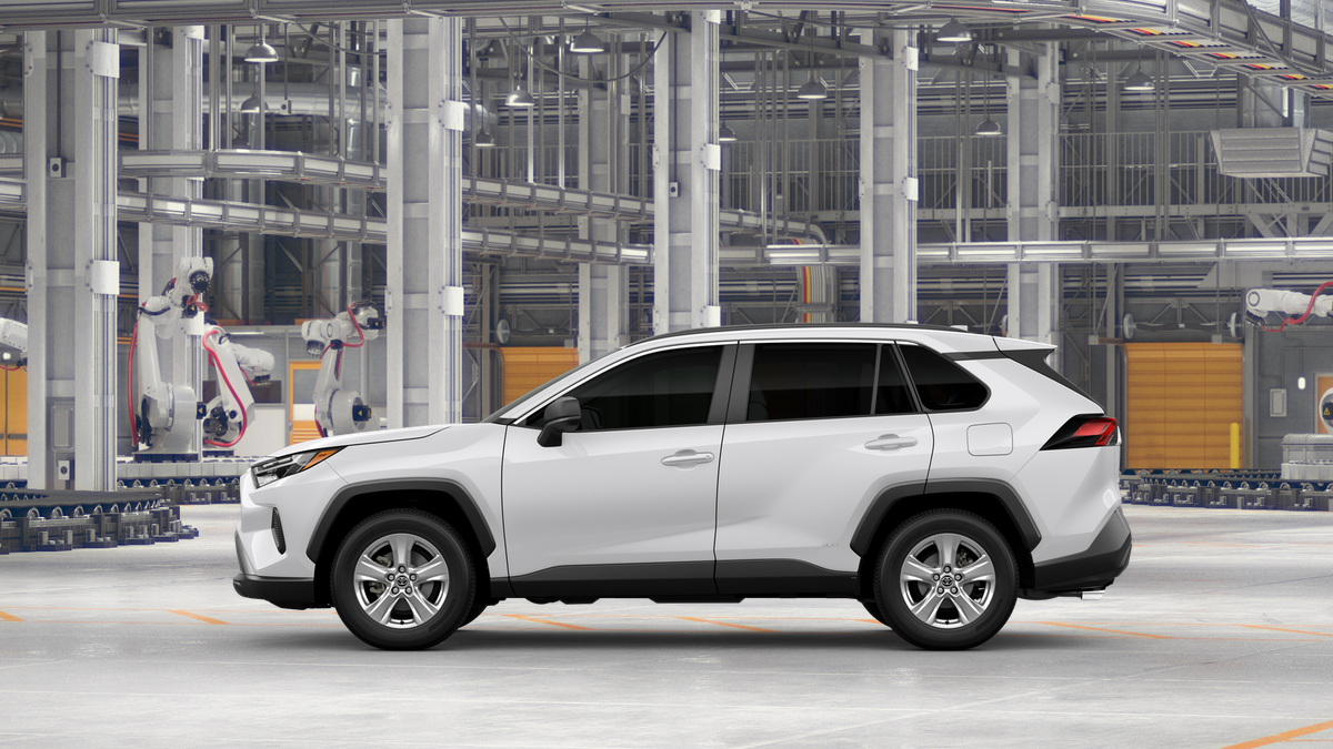 2025 Toyota RAV4 Hybrid LE photo 2