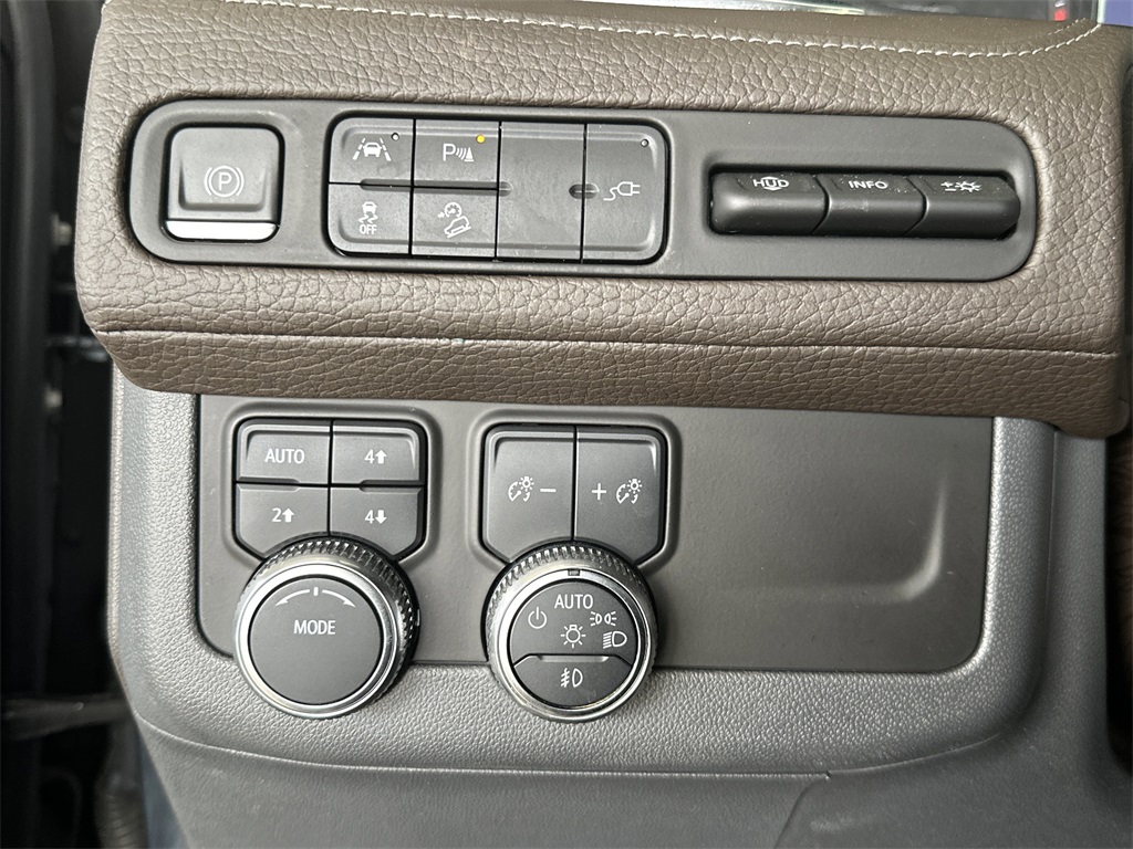 2021 Gmc Yukon Denali photo 18
