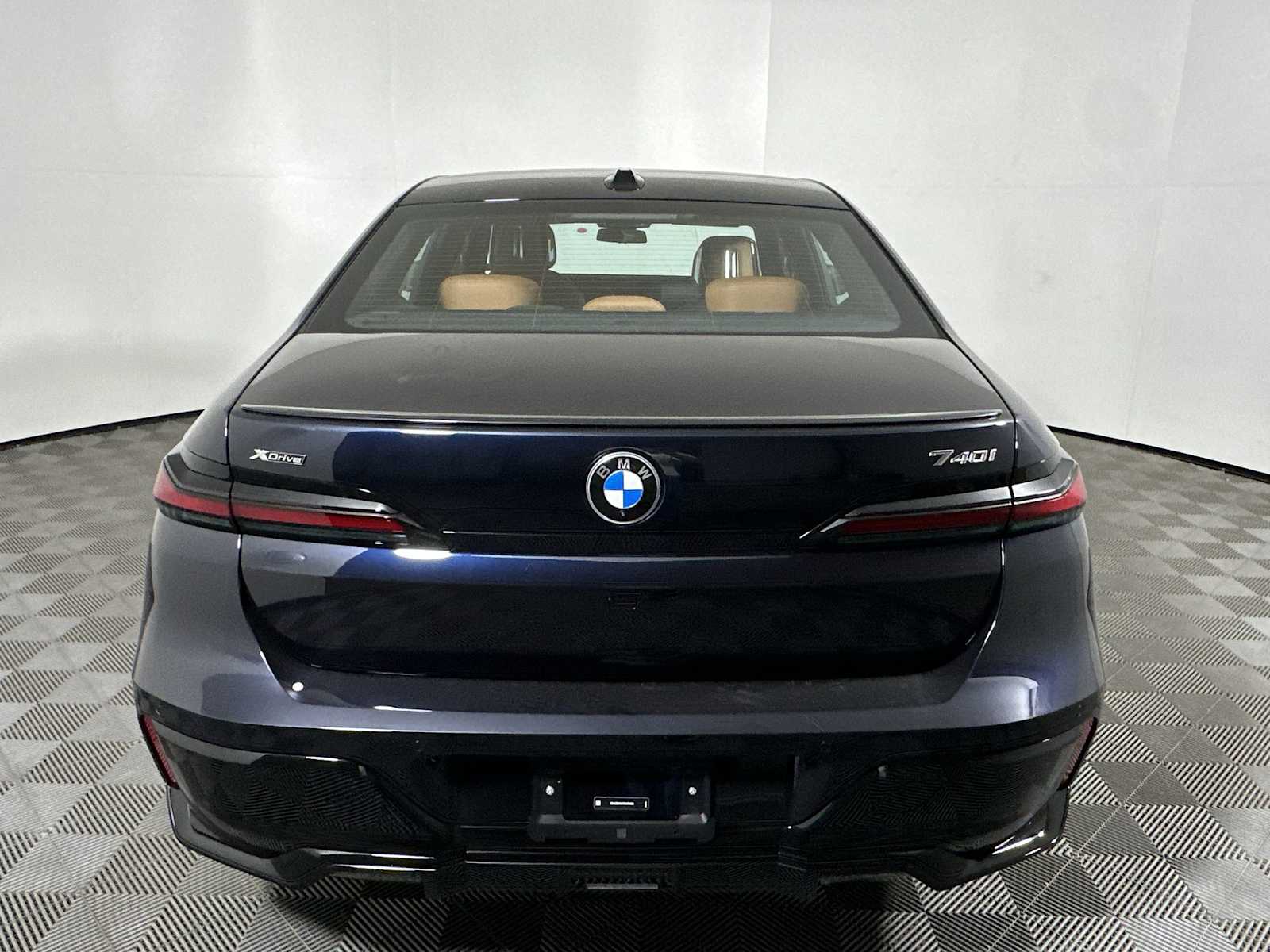 2026 Bmw 740i xDrive photo 2