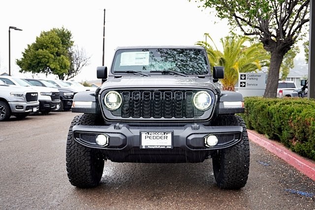 New 2025 Black Clear-Coat Exterior Paint Jeep Rubicon image 5