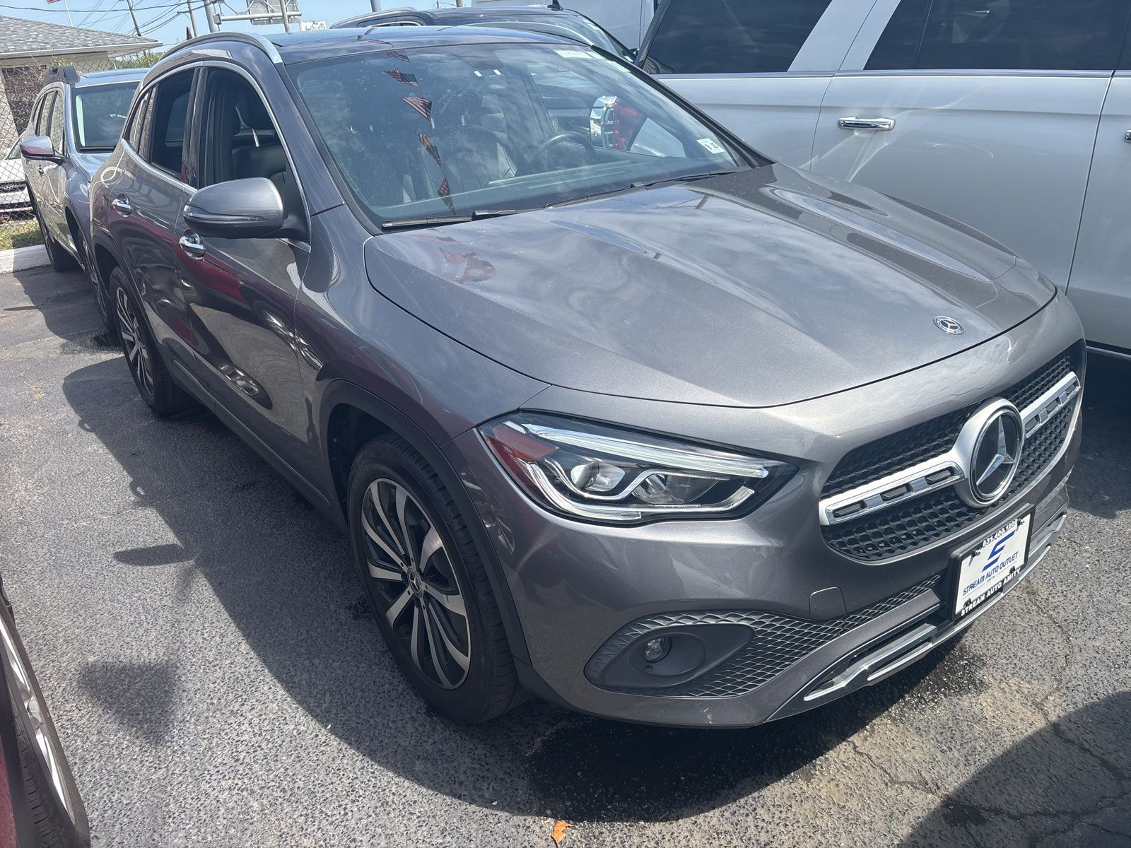 Used 2021 Gray Mercedes-Benz GLA 250 image 1