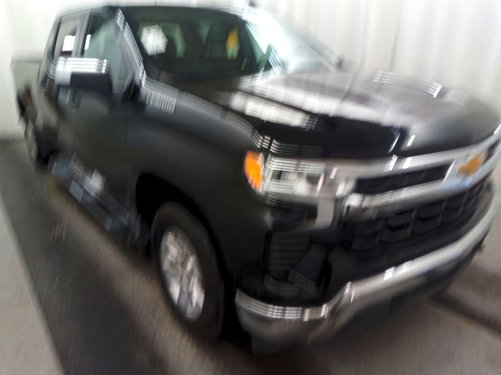 2023 Chevrolet Silverado 1500 LT's photo