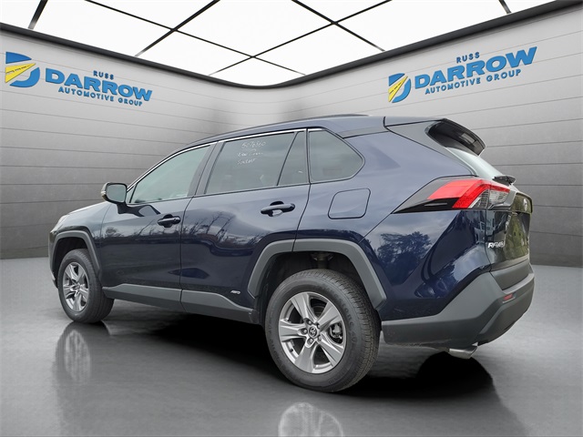 2022 Toyota RAV4 Hybrid XLE photo 3