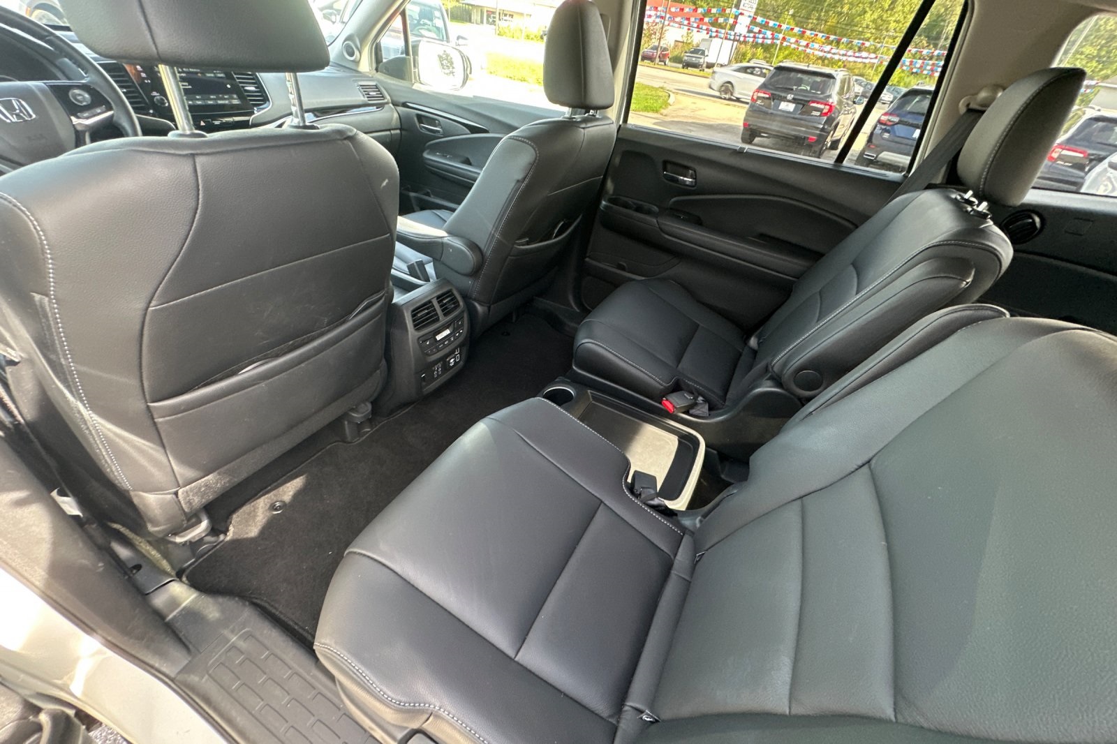 2022 Honda Pilot Touring photo 13