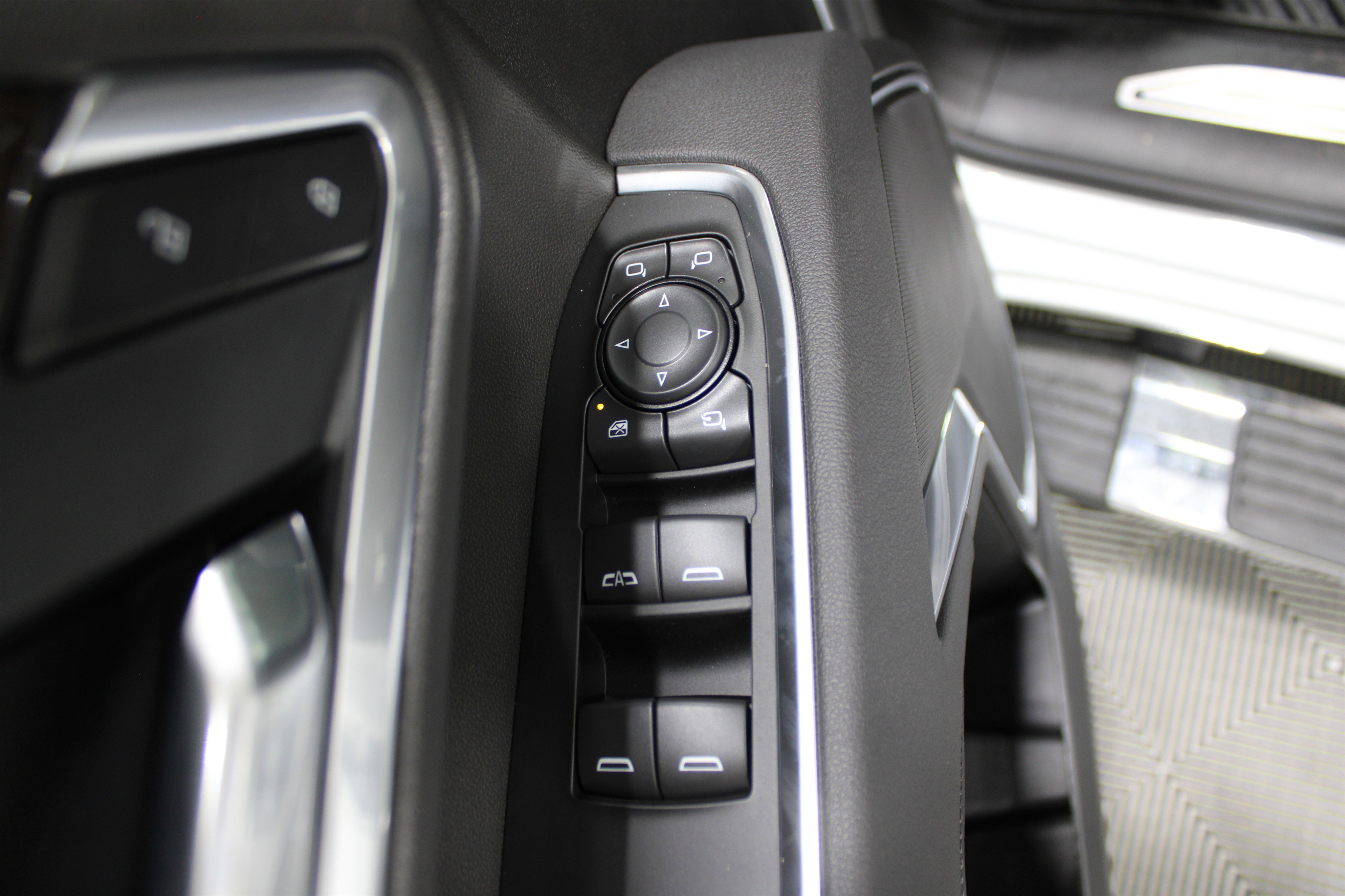 2026 Chevrolet Silverado 3500HD LT photo 2