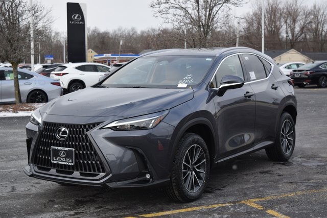 2026 Lexus NX PHEV 450h+'s photo