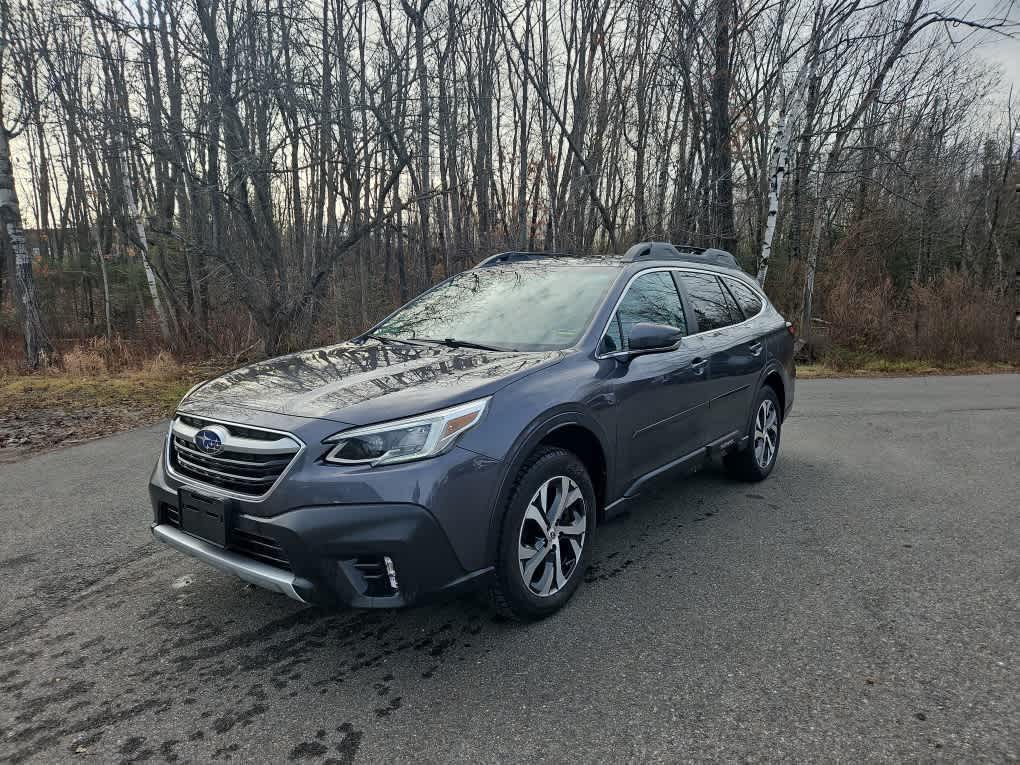 2022 Subaru Outback Limited's photo