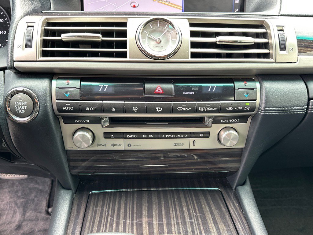 2017 Lexus LS 460 photo 25