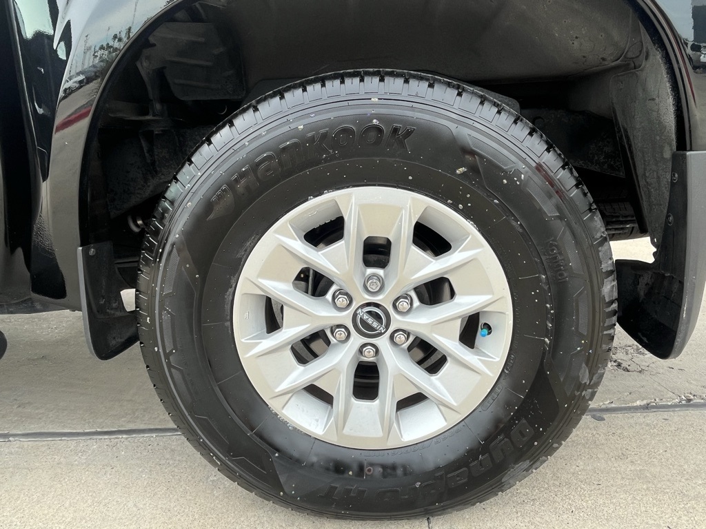 2024 Nissan Frontier SV photo 19