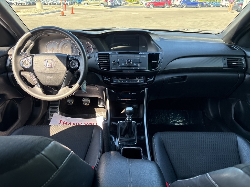 2017 Honda Accord Sport photo 14