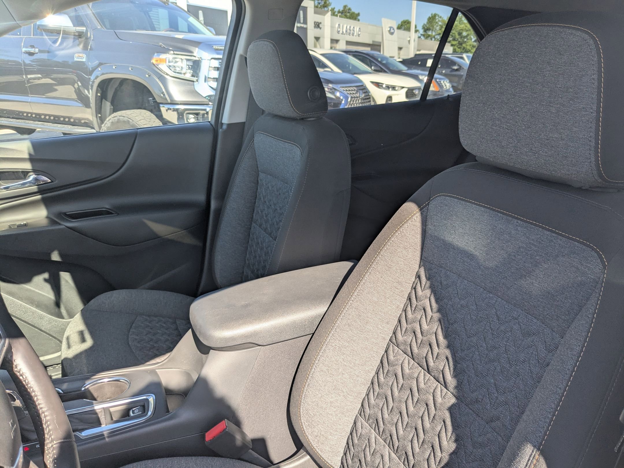 2022 Chevrolet Equinox LT photo 13
