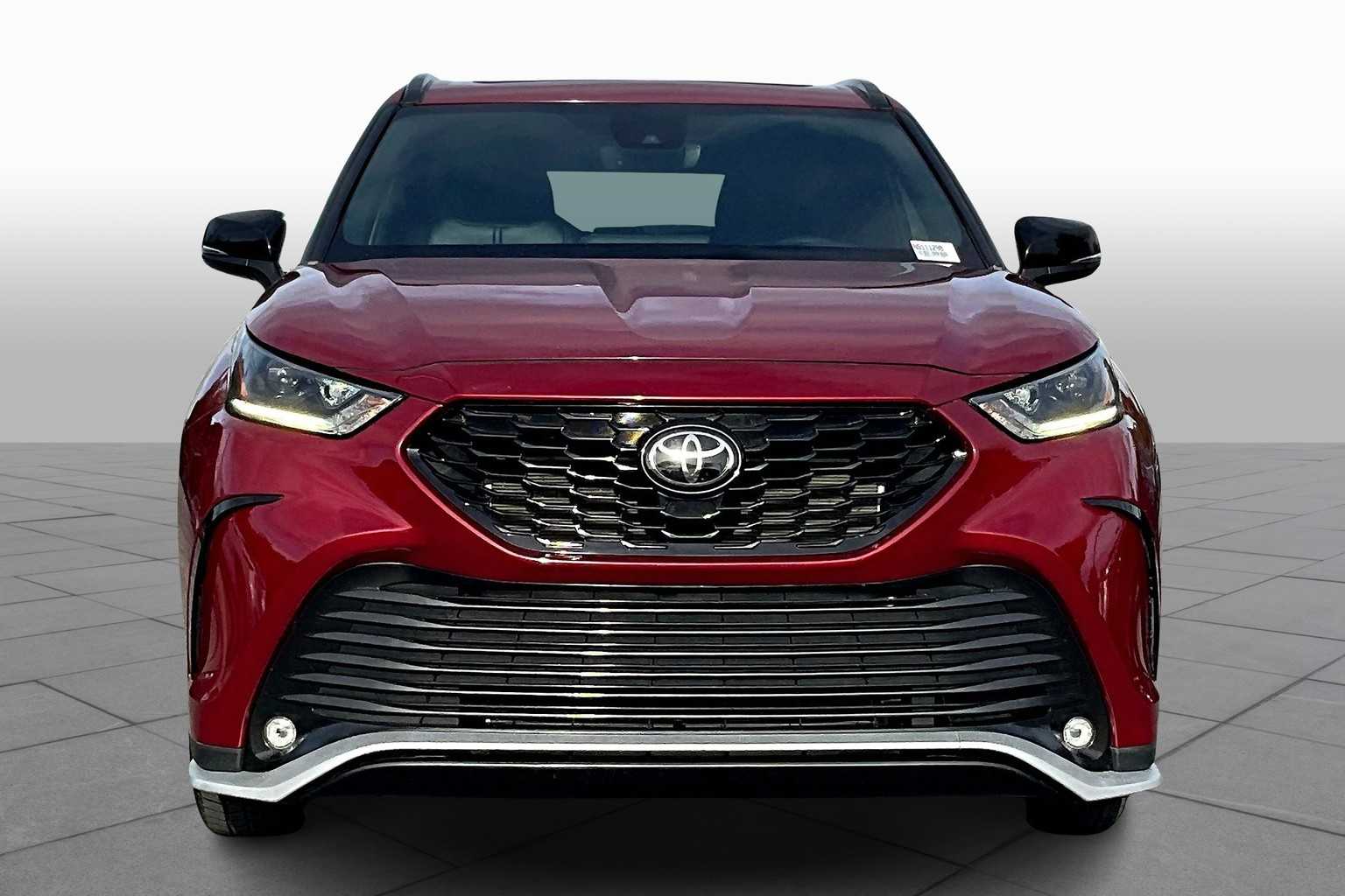 2022 Toyota Highlander XSE photo 3