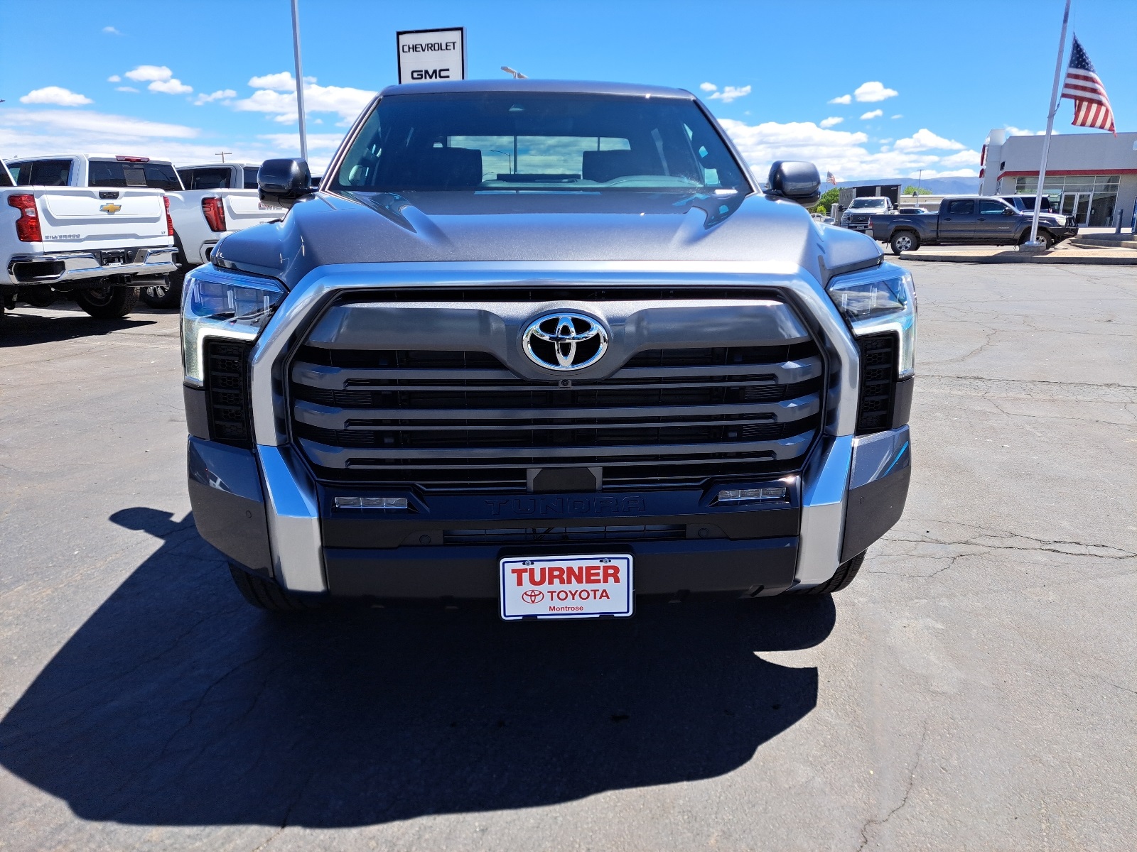 2025 Toyota Tundra Limited CrewMax photo 10