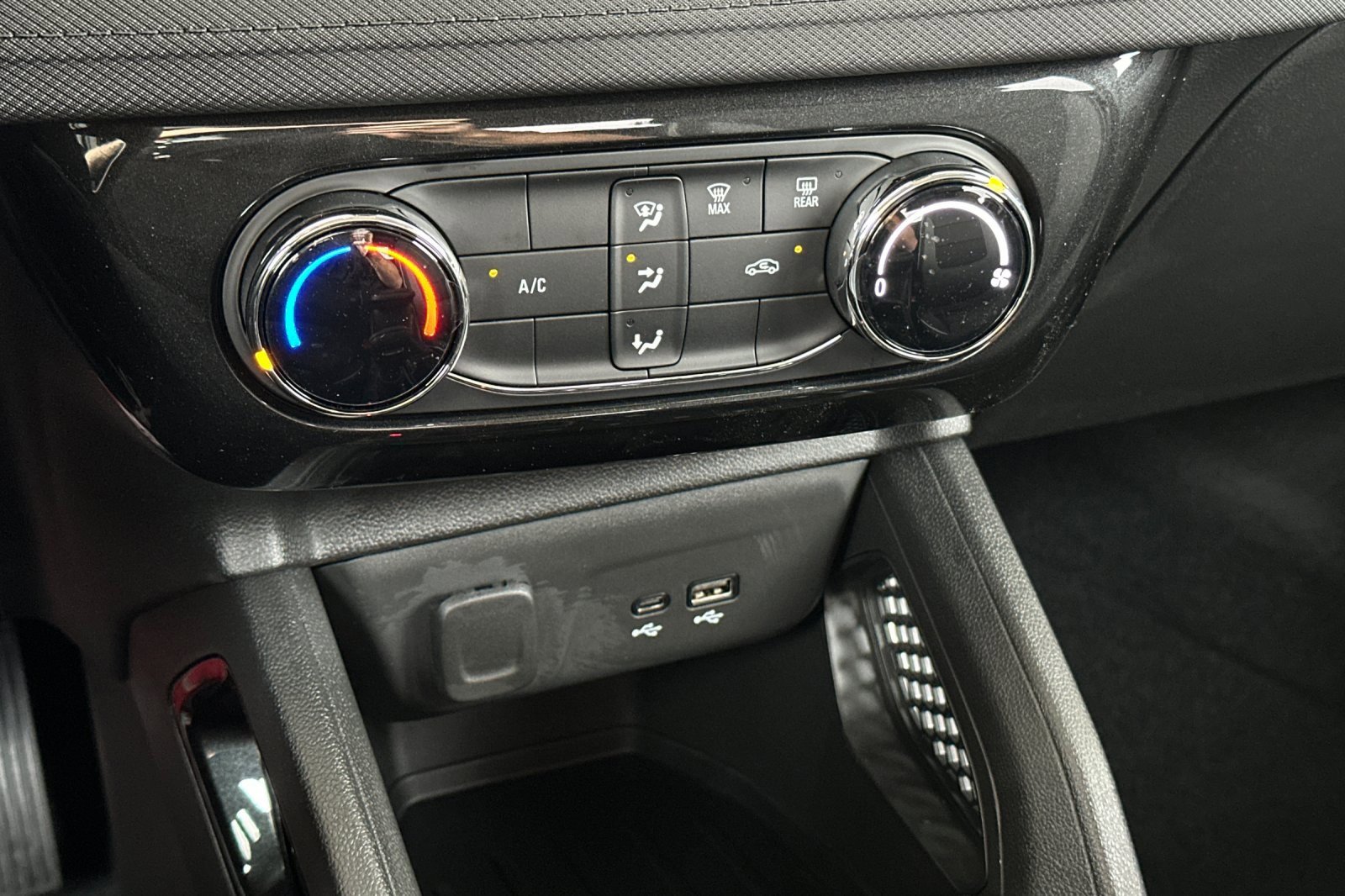 2026 Chevrolet Trailblazer LT photo 13