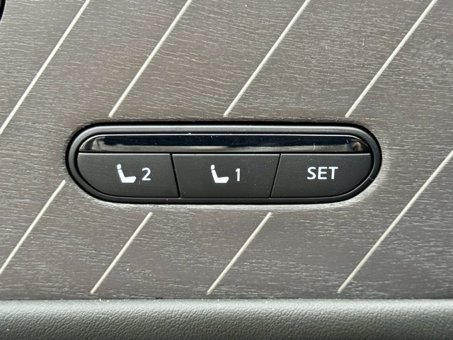 2025 Infiniti QX80 photo 11