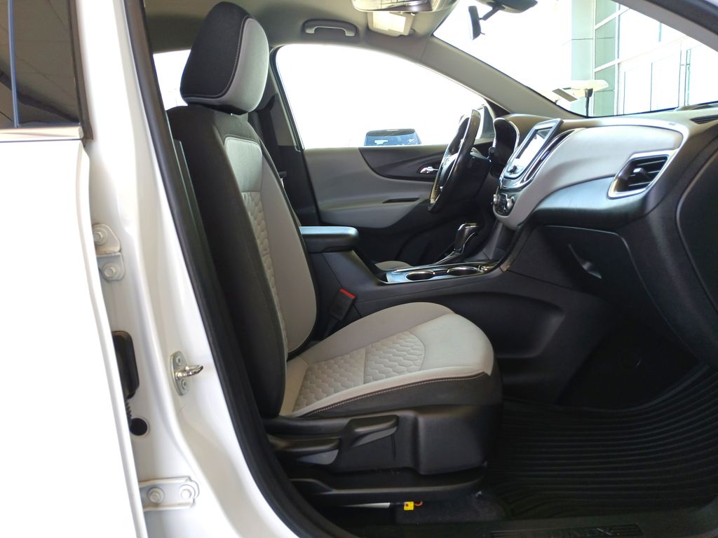 2019 Chevrolet Equinox LT photo 27