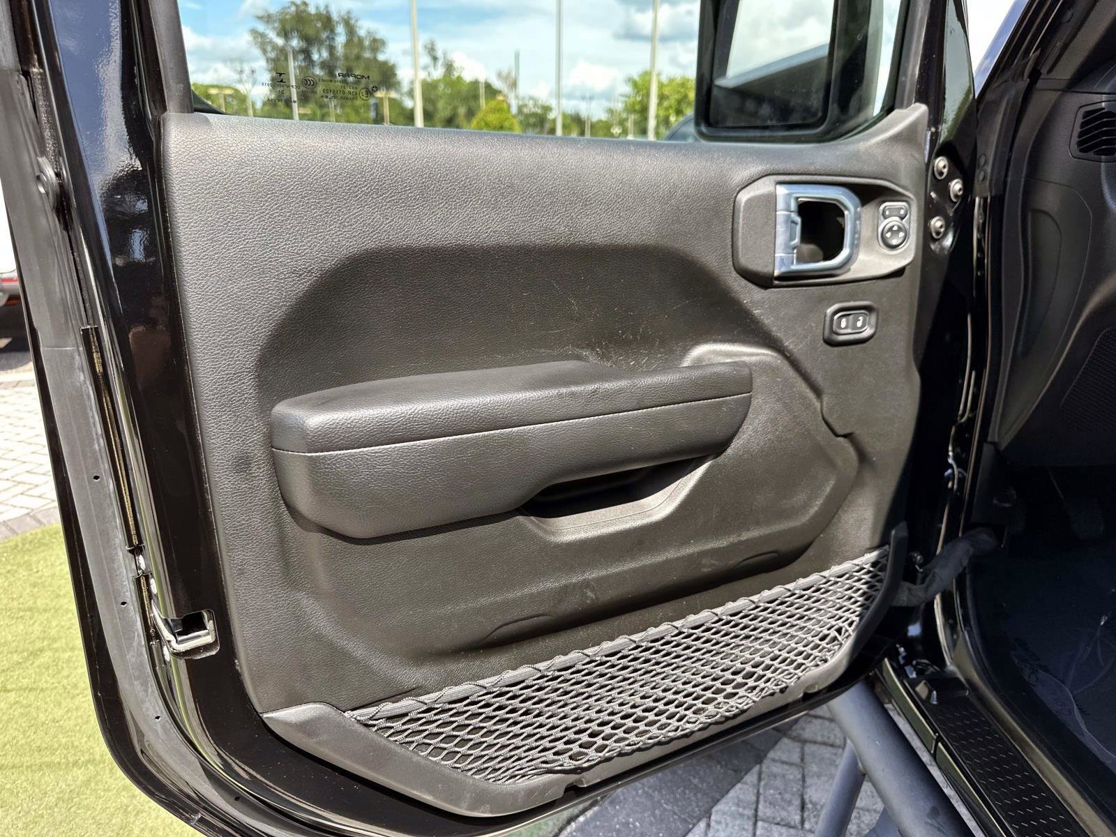 2022 Jeep Gladiator Mojave photo 15