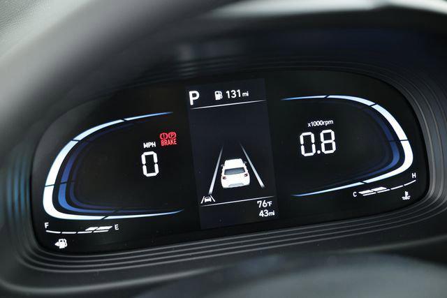 2025 Hyundai Venue SEL photo 10