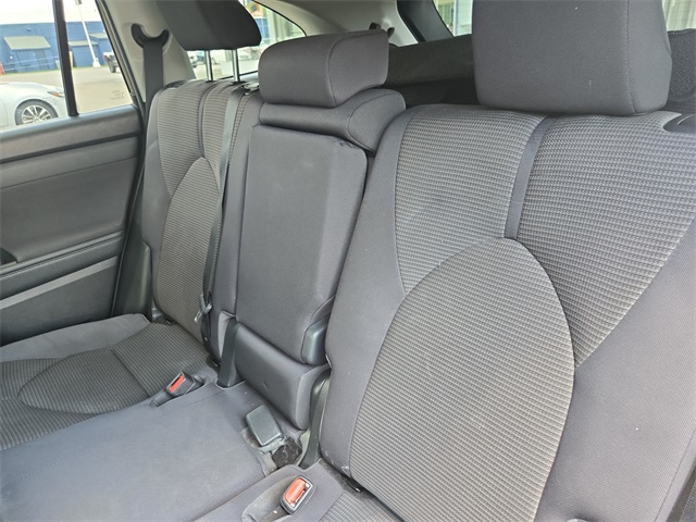 2021 Toyota Highlander L photo 24