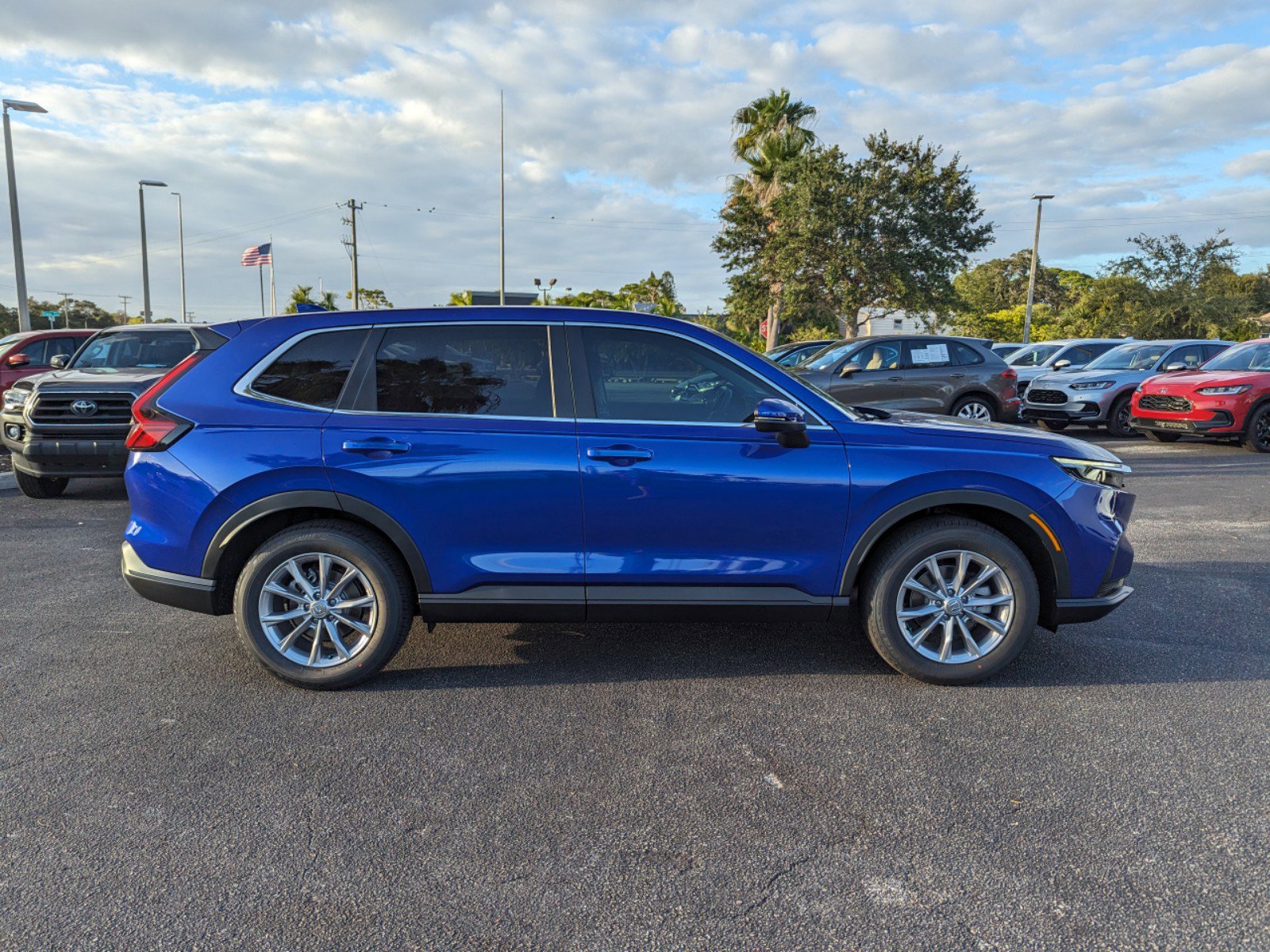 2025 Honda CR-V EX photo 3