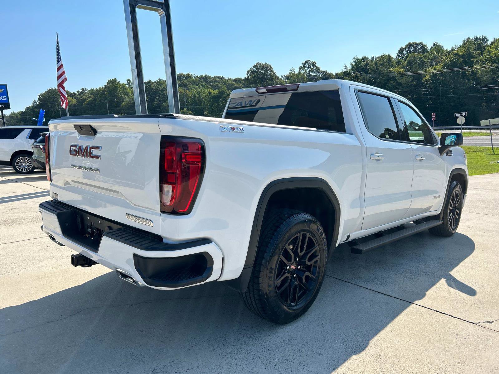 2021 Gmc Sierra 1500 Elevation photo 4