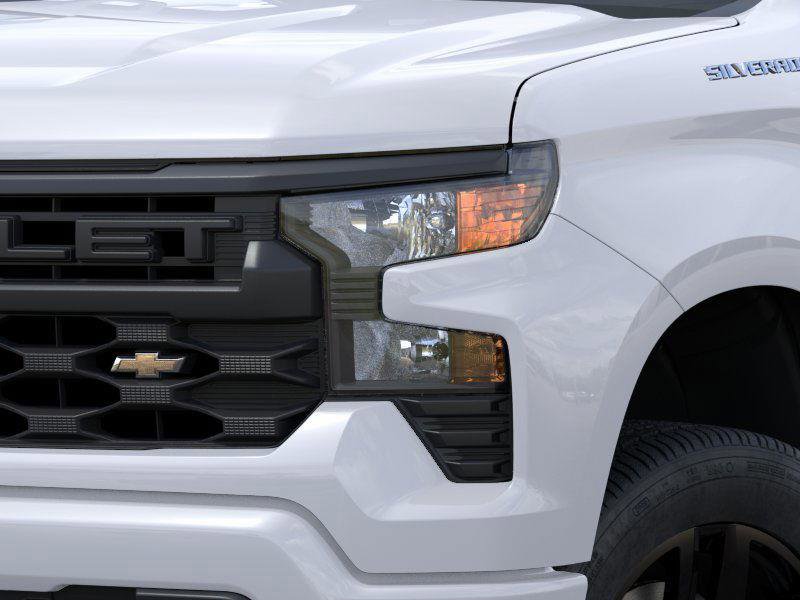 2025 Chevrolet Silverado 1500 Custom photo 10