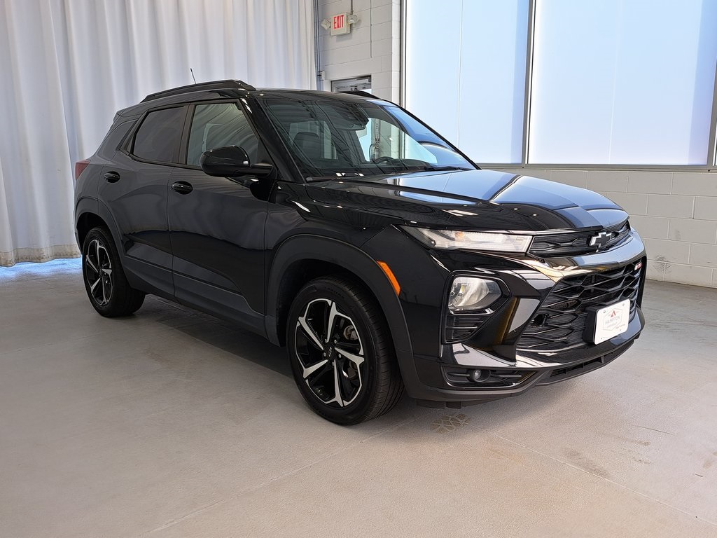 2021 Chevrolet Trailblazer RS photo 2