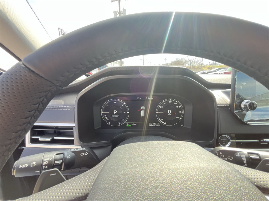 2025 Mitsubishi Outlander PHEV SE photo 3