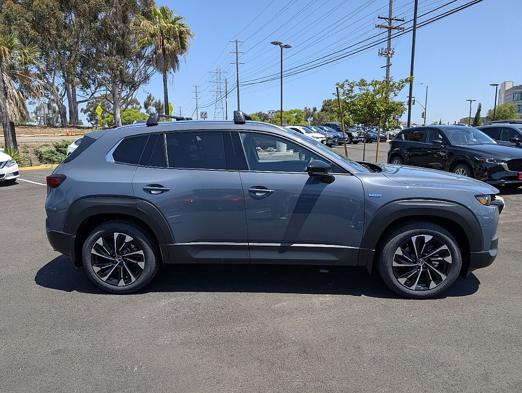 2025 Mazda CX-50 Premium Plus photo 4