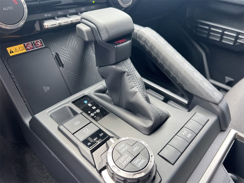 2025 Toyota 4Runner photo 31
