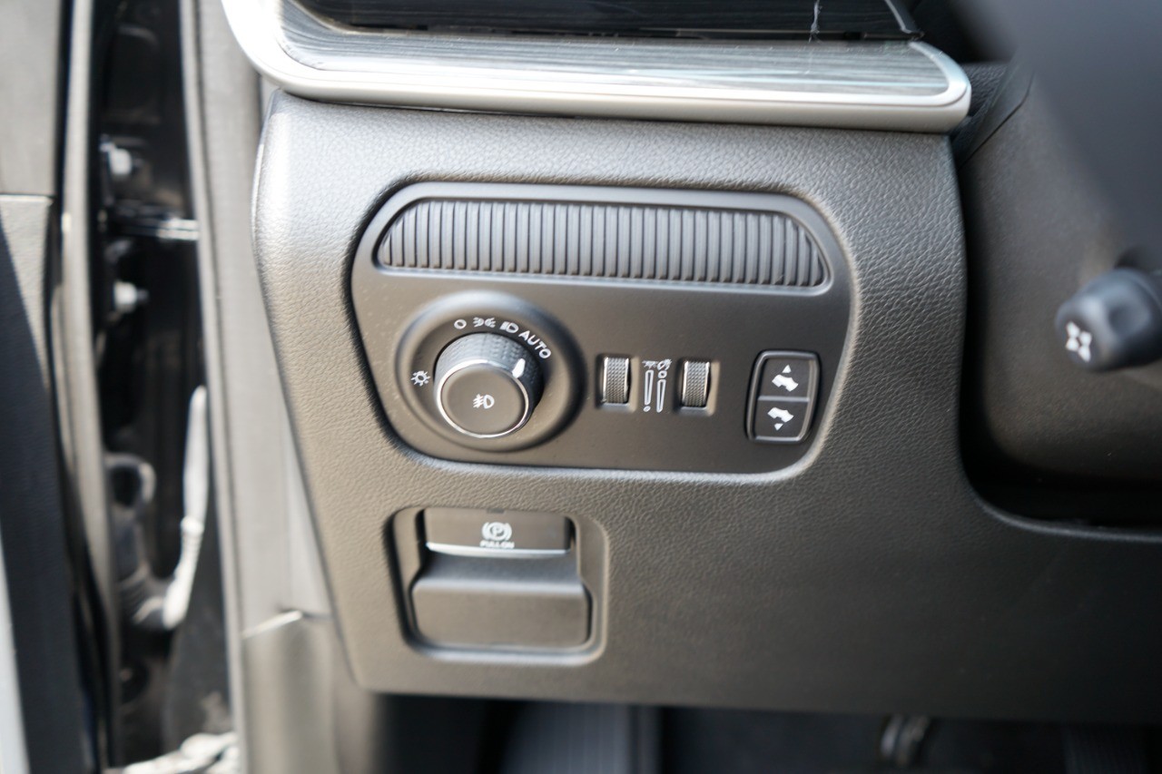 2022 Jeep Wagoneer Series II photo 21