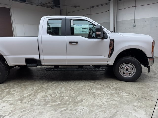 2025 Ford F-250 XL photo 6