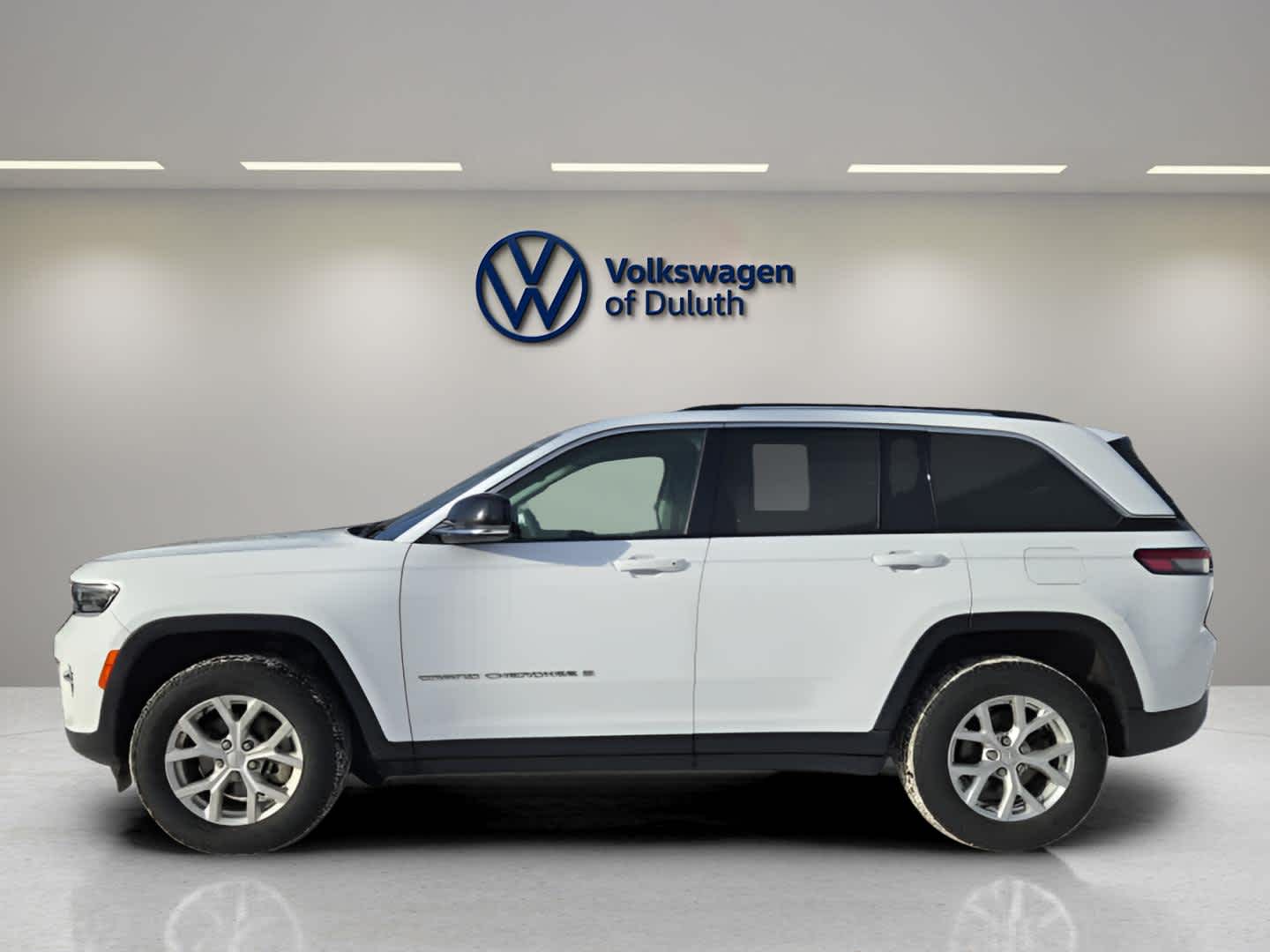 Used 2023 Jeep Grand Cherokee Limited with VIN 1C4RJHBG9PC566633 for sale in Hermantown, Minnesota