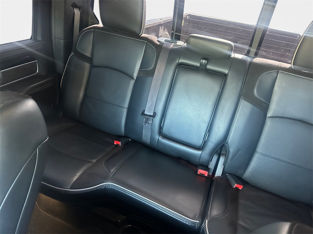 2022 Ram 3500 Laramie photo 6