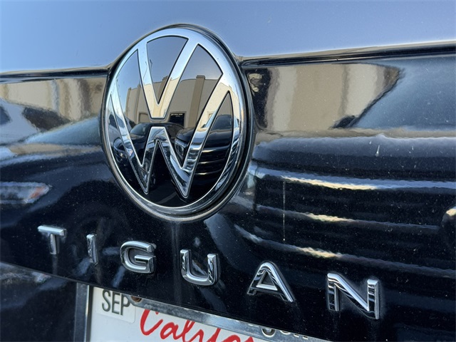 2023 Volkswagen Tiguan SE photo 3