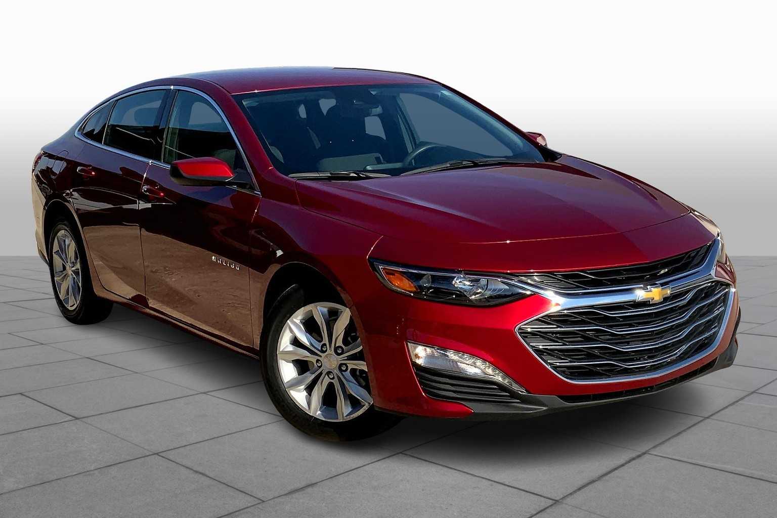 2024 Chevrolet Malibu 1LT photo 2