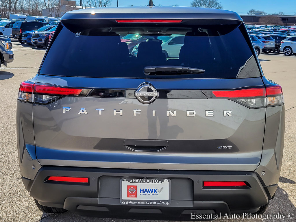 2025 Nissan Pathfinder S photo 5